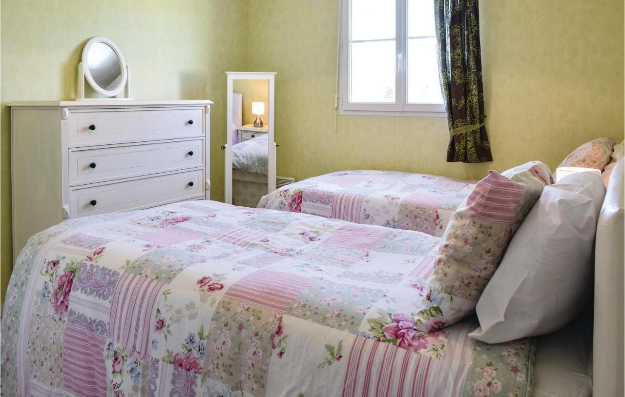 4 Bedroom Cozy Home In Port-En-Bessin-Huppain Esterno foto