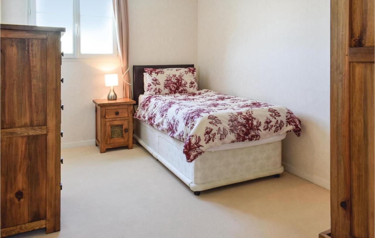 4 Bedroom Cozy Home In Port-En-Bessin-Huppain Esterno foto